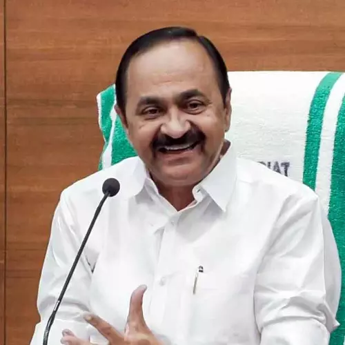 ഏഷ്യൻ ഗെയിംസ് മെഡൽ ജേതാക്കൾക്ക് സർക്കാരിന്റെ ആദരം; ധനസഹായം മുടങ്ങില്ലെന്ന് മുഖ്യമന്ത്രി