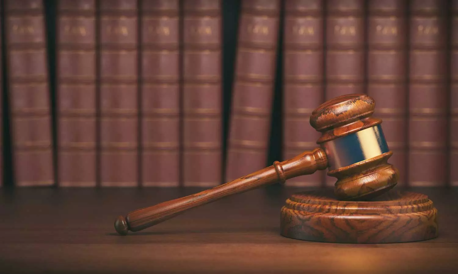 Human trafficking case: Up to 5 years in prison for influencing witnesses in Oman. Human trafficking case: Up to 5 years in prison for influencing witnesses in Oman.