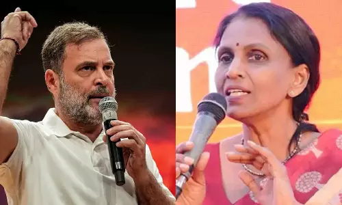 മയക്കുമരുന്ന് ഉള്ളിലെത്തുമ്പോഴുള്ള വെപ്രാളമാണ് ഡല്ഹിയില് രാഹുല് ഗാന്ധി കാണിക്കുന്നത്; അധിക്ഷേപ പരാമര്ശവുമായി ആര്.ശ്രീലേഖ മയക്കുമരുന്ന് ഉള്ളിലെത്തുമ്പോഴുള്ള വെപ്രാളമാണ് ഡല്ഹിയില് രാഹുല് ഗാന്ധി കാണിക്കുന്നത്; അധിക്ഷേപ പരാമര്ശവുമായി ആര്.ശ്രീലേഖ