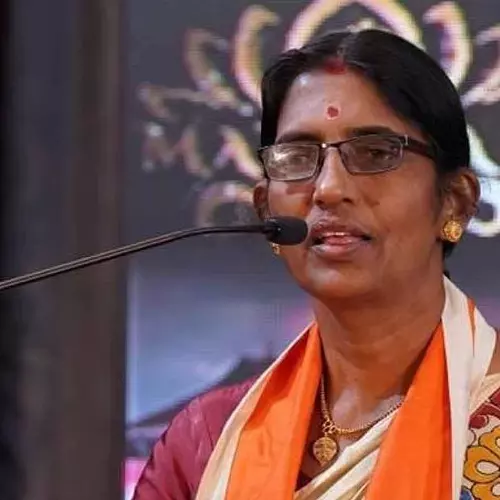 നെടുമ്പാശ്ശേരിയിലെ വാഹനാപകടം; കുട്ടികളെ അപമാനിച്ച് സോഷ്യൽ മീഡിയയിൽ പ്രചാരണം നടത്തി ശശികലക്കെതിരെ പരാതി