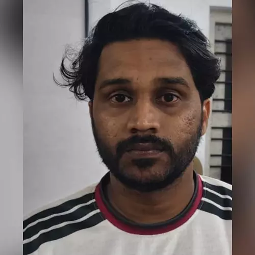 തൃശ്ശൂരിൽ 100 ഗ്രാം കഞ്ചാവുമായി യുവഡോക്ടർ പിടിയിൽ