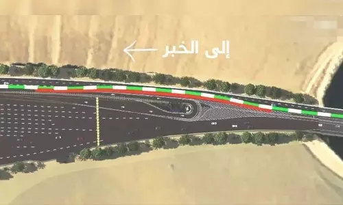 Traffic diversion on King Fahd Causeway towards Al-Khobar Traffic diversion on King Fahd Causeway towards Al-Khobar
