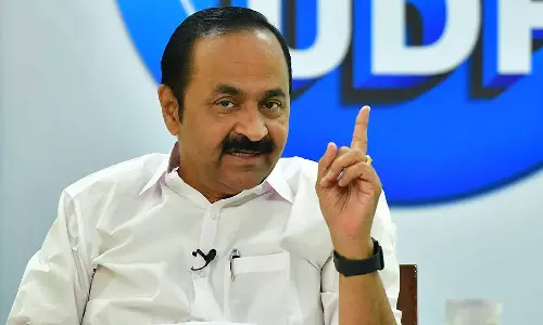 ലേബർ കോഡ് നടപ്പാക്കുമോ? പുതിയ നിയമം വരുമോ? നാളെ മുഖ്യമന്ത്രിയുടെ നിർണായക യോഗം ലേബർ കോഡ് നടപ്പാക്കുമോ? പുതിയ നിയമം വരുമോ? നാളെ മുഖ്യമന്ത്രിയുടെ നിർണായക യോഗം