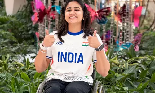 Asian Para Games: Malayali athlete Alfiya James secures a historic medal in wheelchair badminton. Asian Para Games: Malayali athlete Alfiya James secures a historic medal in wheelchair badminton.