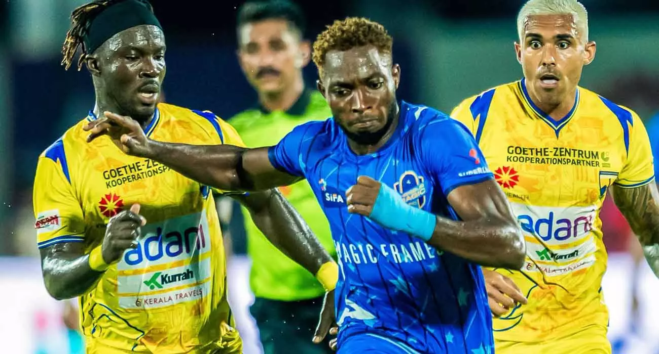 Parthiv scores a brace; Thrissur defeats Thiruvananthapuram in a penalty shootout. Parthiv scores a brace; Thrissur defeats Thiruvananthapuram in a penalty shootout.