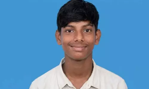 ബീഫ് കഴിക്കുമോയെന്ന് ചോദിച്ച് അധ്യാപകൻ പരിഹസിച്ചു; ദലിത് വിദ്യാർഥി ജീവനൊടുക്കി ബീഫ് കഴിക്കുമോയെന്ന് ചോദിച്ച് അധ്യാപകൻ പരിഹസിച്ചു; ദലിത് വിദ്യാർഥി ജീവനൊടുക്കി