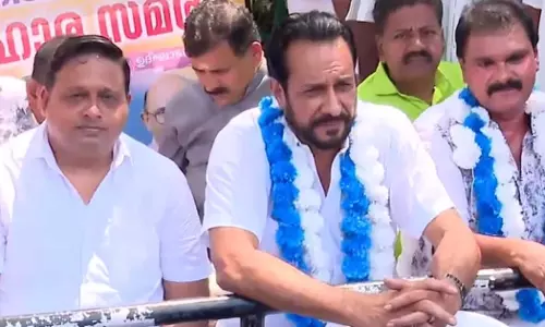 പ്രിയദർശിനി പദ്ധതിക്കെതിരെ പ്രതിഷേധം; നവംബർ 3 മുതൽ സ്വകാര്യ ബസുകൾ അനിശ്ചിതകാല പണിമുടക്കിലേക്ക് പ്രിയദർശിനി പദ്ധതിക്കെതിരെ പ്രതിഷേധം; നവംബർ 3 മുതൽ സ്വകാര്യ ബസുകൾ അനിശ്ചിതകാല പണിമുടക്കിലേക്ക്