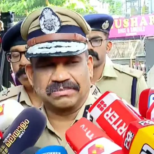 ജഡ്ജിയെന്നോ പൊലീസെന്നോ നോക്കില്ല, തെറ്റ് ചെയ്താൽ നടപടിയുണ്ടാകും; ചേരാനല്ലൂർ വാഹനാപകടക്കേസിൽ എഡിജിപി പി.വിജയൻ