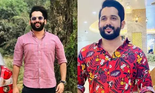 പ്രവാസി വ്യവസായിയെ വധിക്കാന് ശ്രമിച്ച കേസ്; യൂട്യൂബര് ഖാദര് കരിപ്പൊടിയുടെ മുന്കൂര് ജാമ്യാപേക്ഷ സുപ്രിംകോടതി തള്ളി പ്രവാസി വ്യവസായിയെ വധിക്കാന് ശ്രമിച്ച കേസ്; യൂട്യൂബര് ഖാദര് കരിപ്പൊടിയുടെ മുന്കൂര് ജാമ്യാപേക്ഷ സുപ്രിംകോടതി തള്ളി