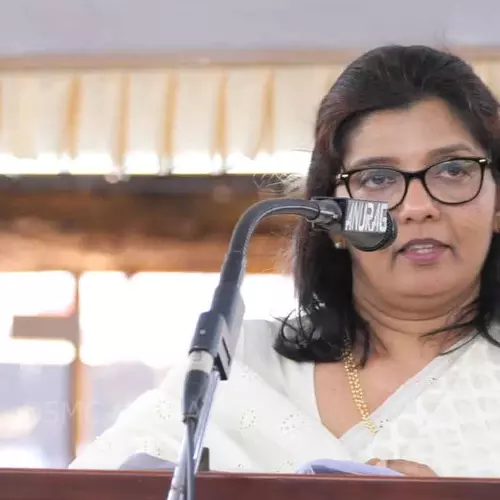 സ്വകാര്യ ഹോട്ടൽ പ്രൊമോഷനും മതപ്രഭാഷണവും: കൊല്ലം കലക്ടർ ആനി ജൂല തോമസിനെതിരെ ചീഫ് സെക്രട്ടറിക്ക് പരാതി