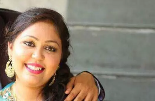 വാഹനിമിടിച്ച് ചോരയില്‍ കുളിച്ച്  യുവതി റോഡില്‍ കിടന്നത് 45 മിനിട്ട്; ഫോട്ടോയും വീഡിയോയുമെടുത്ത് വഴിയാത്രക്കാര്‍