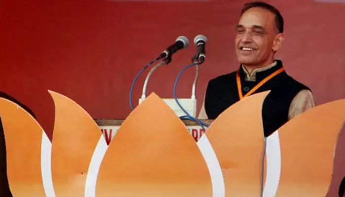 ഇന്ത്യക്കാരനാണ് വിമാനം കണ്ടുപിടിച്ചതെന്ന് കുട്ടികളെ പഠിപ്പിക്കണമെന്ന് അധ്യാപകരോട് ബിജെപി മന്ത്രി ഇന്ത്യക്കാരനാണ് വിമാനം കണ്ടുപിടിച്ചതെന്ന് കുട്ടികളെ പഠിപ്പിക്കണമെന്ന് അധ്യാപകരോട് ബിജെപി മന്ത്രി