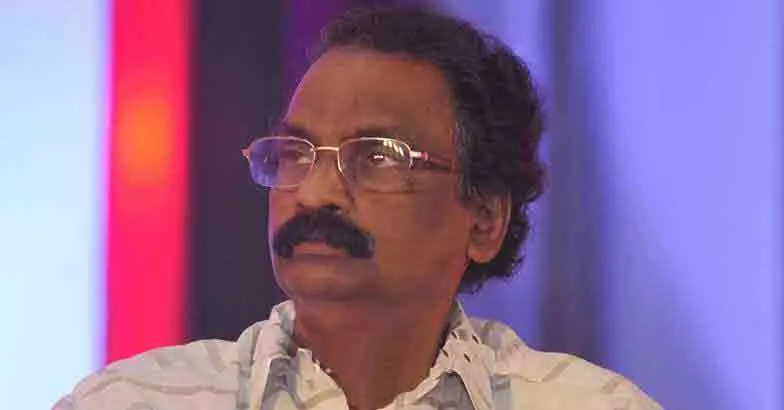 സോളാര്‍ കമ്മീഷന്‍ റിപ്പോര്‍ട്ട് നിയമസഭയില്‍ മാത്രമേ വയ്ക്കൂ എന്ന്  എകെ.ബാലന്‍