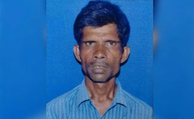 മകളെ ശല്യപ്പെടുത്തിയത് ചോദ്യം ചെയ്ത പിതാവിനെ ജീവനോടെ കത്തിച്ചു