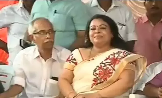 ശോഭനാ ജോര്ജിന്റെ കടന്നു വരവ് ചെങ്ങന്നൂരില് ഗുണം ചെയ്യുമെന്ന പ്രതീക്ഷയില് സിപിഎം ശോഭനാ ജോര്ജിന്റെ കടന്നു വരവ് ചെങ്ങന്നൂരില് ഗുണം ചെയ്യുമെന്ന പ്രതീക്ഷയില് സിപിഎം