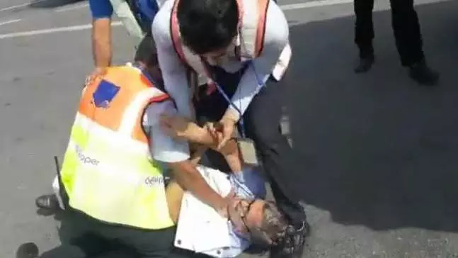 ഇന്‍ഡിഗോ ജീവനക്കാരന്‍ യാത്രക്കാരനെ തല്ലിച്ചതയ്ക്കുന്ന വീഡിയോ പുറത്ത്