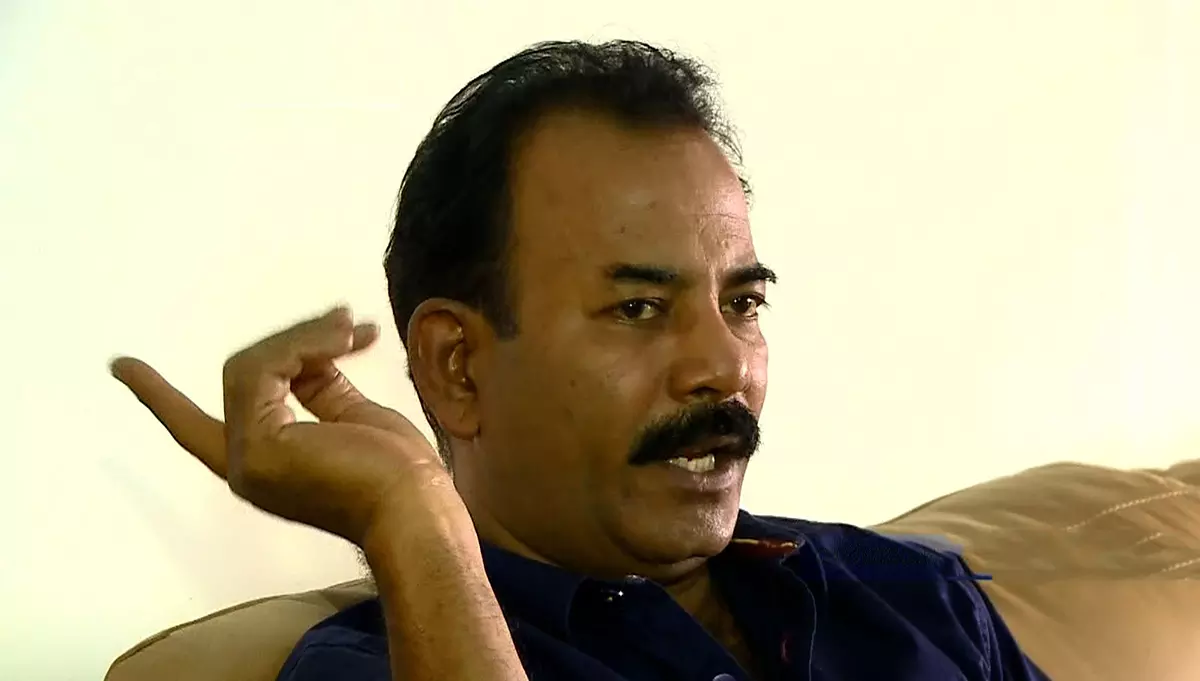 ഇനിയും ഹിന്ദു ഉണരാന് തയ്യാറല്ലെങ്കില്.. മേജര് രവിയുടെ വര്ഗ്ഗീയ വിദ്വേഷമുളവാക്കുന്ന ശബ്ദരേഖ പുറത്ത് ഇനിയും ഹിന്ദു ഉണരാന് തയ്യാറല്ലെങ്കില്.. മേജര് രവിയുടെ വര്ഗ്ഗീയ വിദ്വേഷമുളവാക്കുന്ന ശബ്ദരേഖ പുറത്ത്