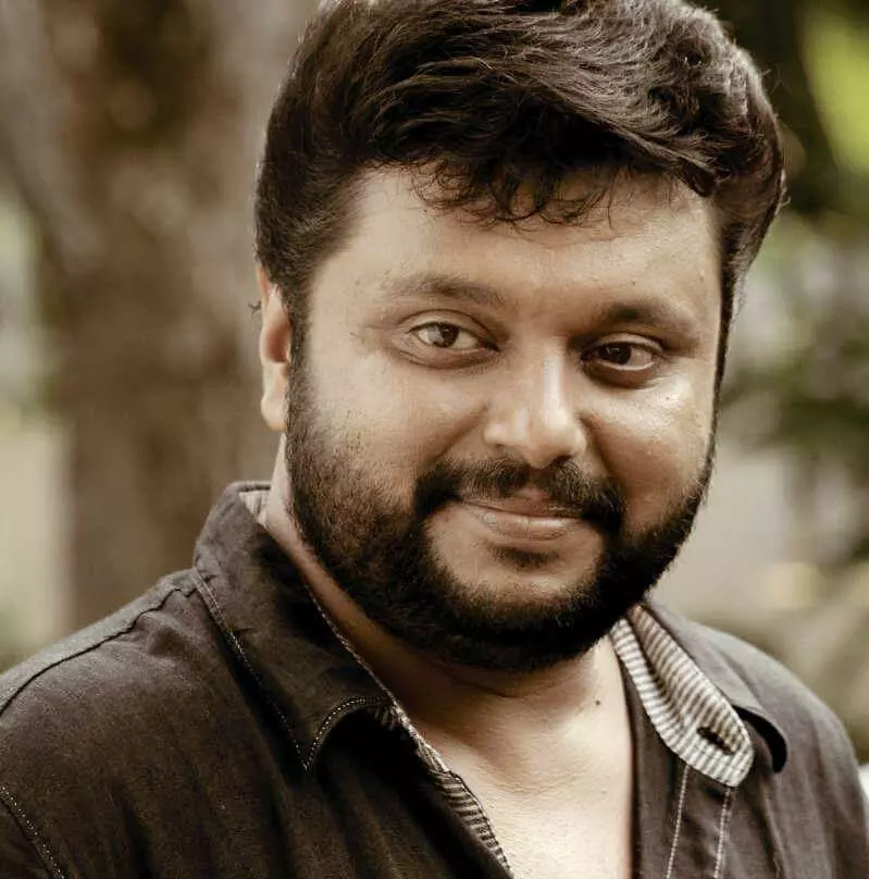 രവീ നിങ്ങൾക്ക് തെറ്റി..ഇത് കേരളമാണ്..ഉണരുന്നത് ഈ നാടിന്റെ മതേതരമനസ്സാണ്: എംഎ നിഷാദ്