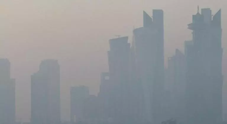 യു.എ.ഇയിൽ മൂടൽമഞ്ഞ്​ തുടരും;  വിമാനയാത്രക്കാരുടെ ദുരിതത്തിന് അറുതിയായില്ല