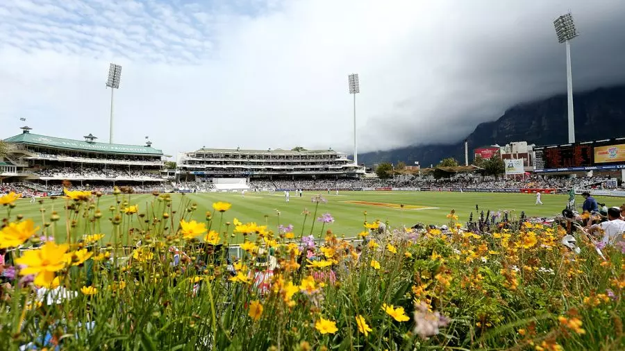 കടുത്ത വരള്ച്ച: വേഗമേറിയ പിച്ചൊരുക്കാന് ദക്ഷിണാഫ്രിക്ക പണിപ്പെടും കടുത്ത വരള്ച്ച: വേഗമേറിയ പിച്ചൊരുക്കാന് ദക്ഷിണാഫ്രിക്ക പണിപ്പെടും