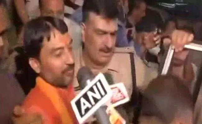 ബിഹാറിലെ വര്‍ഗീയ സംഘര്‍ഷം: കേന്ദ്രമന്ത്രിയുടെ മകന്‍ അറസ്റ്റില്‍