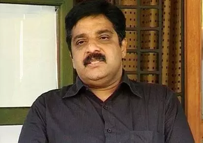 ലോക കേരളസഭാ സമ്മേളനം; പിന്‍നിരയില്‍ സീറ്റ് ക്രമീകരിച്ചതില്‍ പ്രതിഷേധിച്ച് എം.കെ മുനീര്‍ ഇറങ്ങിപ്പോയി