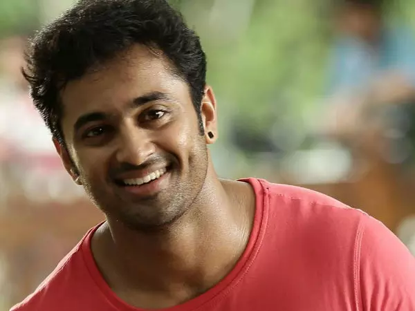 ഉണ്ണി മുകുന്ദനെതിരായ പീഡന ആരോപണം: പരാതിക്കാരി നേരിട്ടു ഹാജരാകണമെന്ന് കോടതി ഉണ്ണി മുകുന്ദനെതിരായ പീഡന ആരോപണം: പരാതിക്കാരി നേരിട്ടു ഹാജരാകണമെന്ന് കോടതി