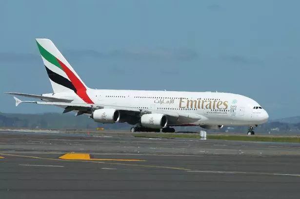 പുതുവത്സര സമ്മാനമായി ടിക്കറ്റ് നിരക്ക് കുറച്ച് എമിറേറ്റ്സ്