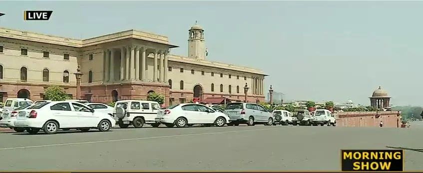 സ്ഥിരംജോലി സംവിധാനം ഇല്ലാതാക്കാന്‍ നീക്കം: പ്രതിഷേധവുമായി തൊഴിലാളി സംഘടനകള്‍