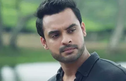 ആ യുവാവിന്റെ മരണവാർത്ത എന്റെ ഉറക്കം കെടുത്തുന്നു: ടൊവിനോ തോമസ് ആ യുവാവിന്റെ മരണവാർത്ത എന്റെ ഉറക്കം കെടുത്തുന്നു: ടൊവിനോ തോമസ്