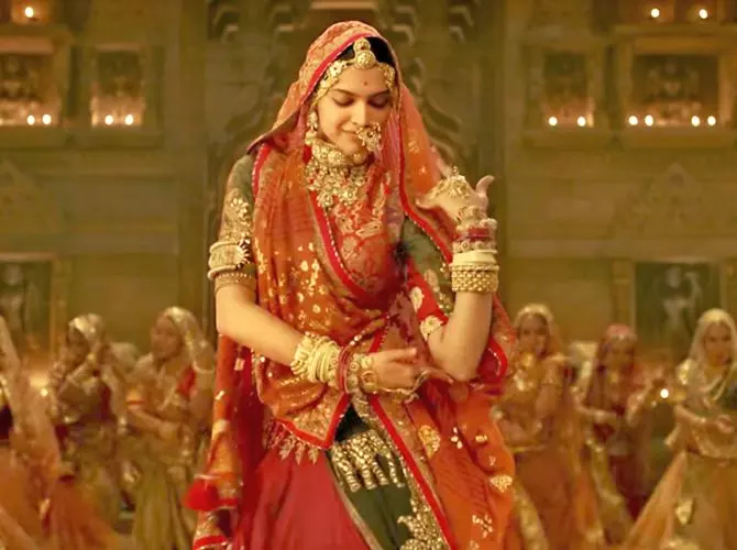 പദ്മാവത് റിലീസ് തടയണമെന്ന് ആവശ്യപ്പെട്ട് രാജസ്ഥാന്, മധ്യപ്രദേശ് സര്ക്കാരുകള് കോടതിയില് പദ്മാവത് റിലീസ് തടയണമെന്ന് ആവശ്യപ്പെട്ട് രാജസ്ഥാന്, മധ്യപ്രദേശ് സര്ക്കാരുകള് കോടതിയില്