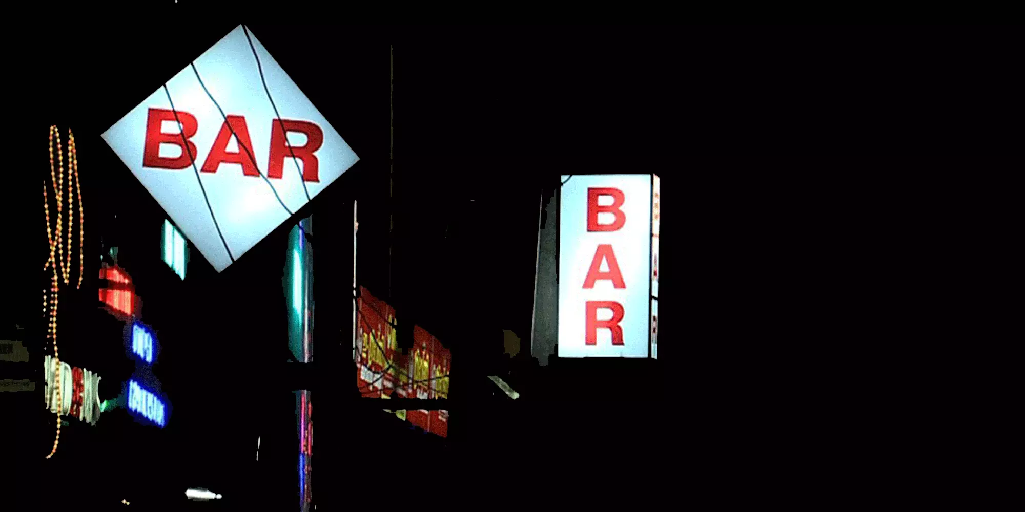 ബാറുകള് തുറന്നിട്ടും മദ്യഉപഭോഗത്തില് കുറവ് ബാറുകള് തുറന്നിട്ടും മദ്യഉപഭോഗത്തില് കുറവ്