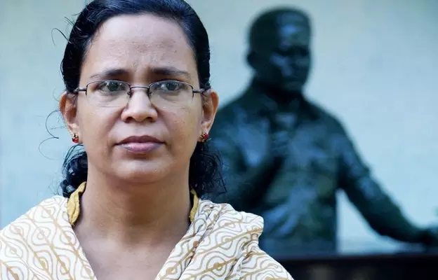 കെകെ രമ ദേശീയ മനുഷ്യാവകാശ കമ്മീഷനെ സമീപിച്ചു