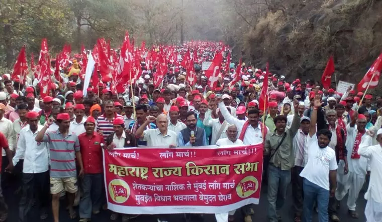 മഹാരാഷ്ട്രയില് കര്ഷക പ്രക്ഷോഭം ശക്തം; മാര്ച്ച് ഇന്ന് മുംബൈയിലെത്തും മഹാരാഷ്ട്രയില് കര്ഷക പ്രക്ഷോഭം ശക്തം; മാര്ച്ച് ഇന്ന് മുംബൈയിലെത്തും