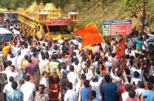 തമിഴ്നാട് സര്‍ക്കാര്‍ ആരുടെയോ താളത്തിന് തുള്ളുന്നു; രാമരാജ്യ രഥയാത്രയ്ക്കെതിരെ കമല്‍ഹാസന്‍