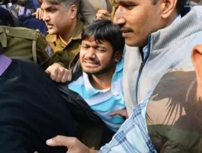 കനയ്യകുമാറിന് കോടതിവളപ്പില് മര്ദ്ദനം: അന്വേഷണമാവശ്യപ്പെട്ടുള്ള ഹരജിയില് സുപ്രിം കോടതി വിധി ഇന്ന് കനയ്യകുമാറിന് കോടതിവളപ്പില് മര്ദ്ദനം: അന്വേഷണമാവശ്യപ്പെട്ടുള്ള ഹരജിയില് സുപ്രിം കോടതി വിധി ഇന്ന്