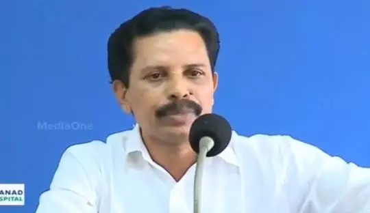 കണ്ണൂര്‍ മെഡിക്കല്‍ കോളജ് മാനേജ്‌മെന്റ് കോഴ വാങ്ങിയെന്ന് രക്ഷിതാക്കള്‍