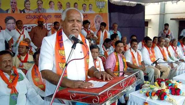 ദുരിത പ്രദേശങ്ങള്‍ സന്ദര്‍ശിക്കാന്‍ ഒരു കോടിയുടെ കാര്‍; യെഡിയൂരപ്പ വിവാദത്തിൽ