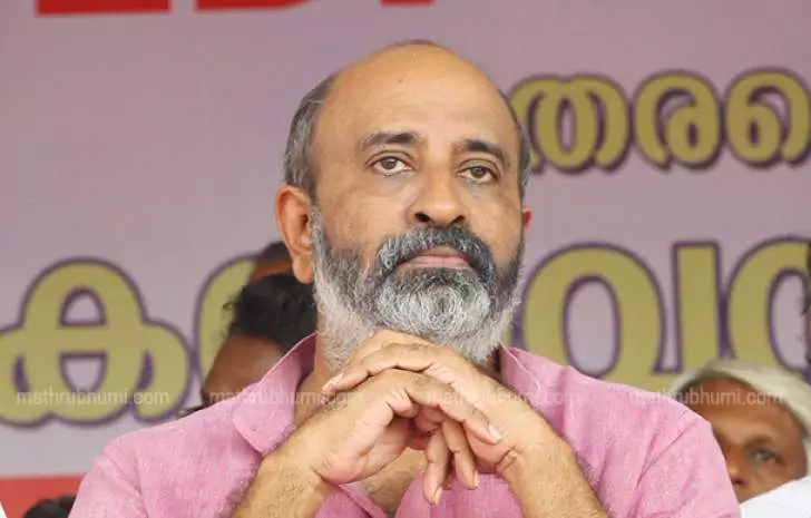 മന്ത്രിസ്ഥാനത്ത് നിന്ന് മാറേണ്ട സാഹചര്യം ഇപ്പോഴില്ലെന്ന് മാത്യു ടി തോമസ്