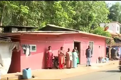 80 വര്‍ഷത്തിലേറെ റോഡ് പുറമ്പോക്കില്‍ ജീവിക്കുന്ന ദലിത് കുടുംബങ്ങളെ കുടിയിറക്കുന്നു