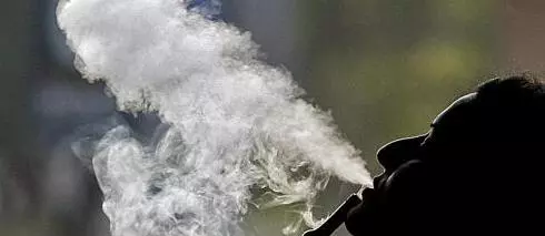 ദുബൈയിലെ ശീഷ കഫേകളില്‍ ഗര്‍ഭിണികള്‍ക്ക് വിലക്ക്