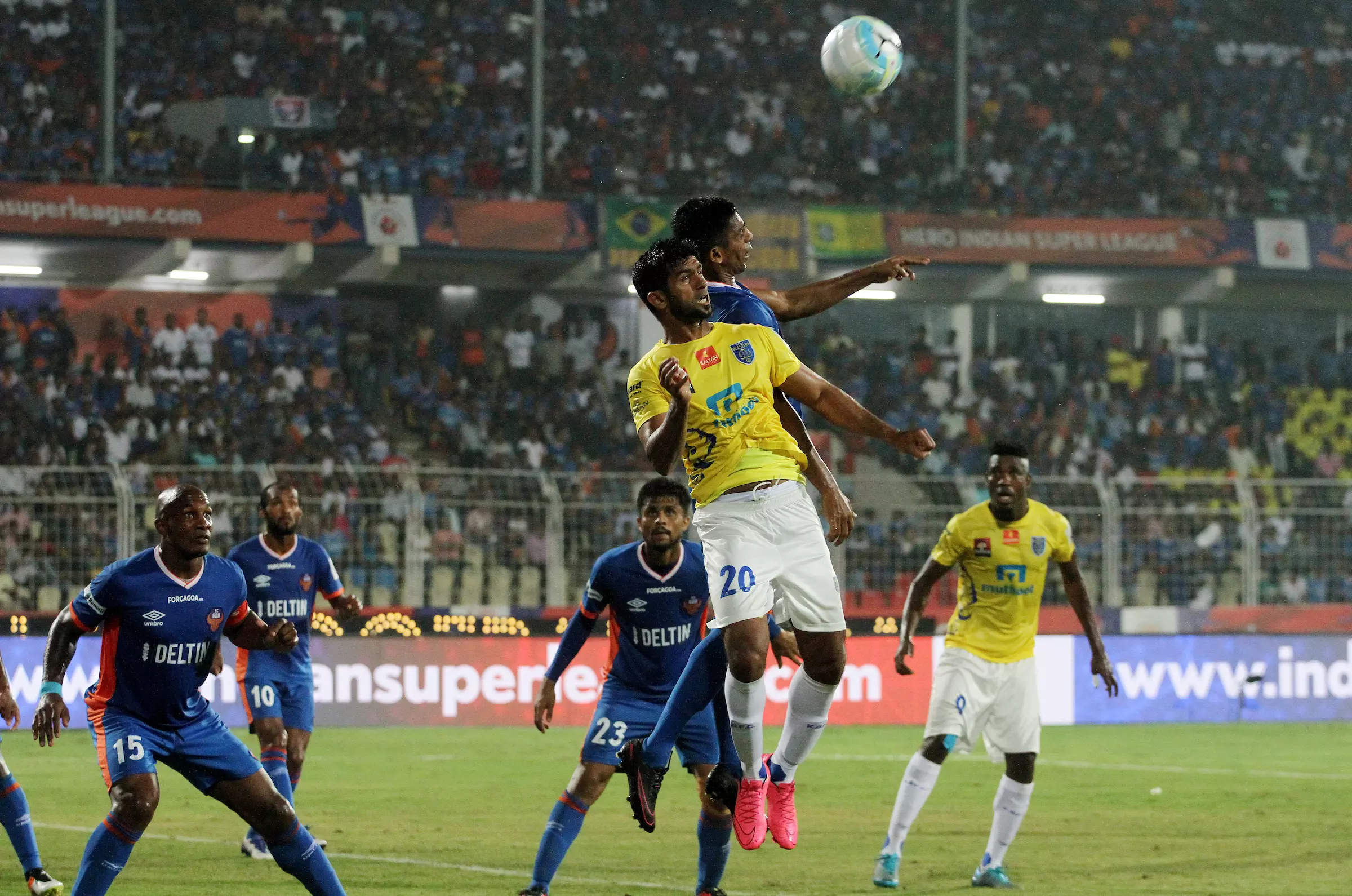 ഗോവയെ തകര്ത്തെറിഞ്ഞ് ബ്ലാസ്റ്റേഴ്സ് ഗോവയെ തകര്ത്തെറിഞ്ഞ് ബ്ലാസ്റ്റേഴ്സ്