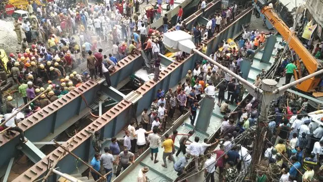 കൊല്ക്കത്ത മേല്പ്പാലം തകര്ച്ച ദൈവത്തിന്റെ പ്രവൃത്തിയെന്ന് കമ്പനി പ്രതിനിധി കൊല്ക്കത്ത മേല്പ്പാലം തകര്ച്ച ദൈവത്തിന്റെ പ്രവൃത്തിയെന്ന് കമ്പനി പ്രതിനിധി