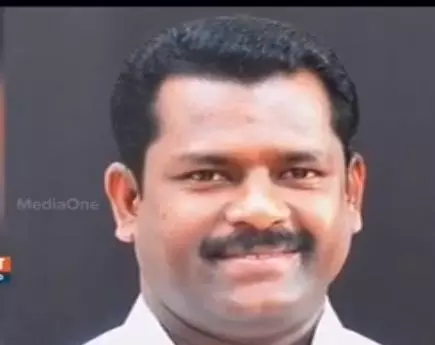 ഒഴിവാക്കാനുള്ള കാരണം വ്യക്തമാക്കണമെന്ന് അജിത്ത്