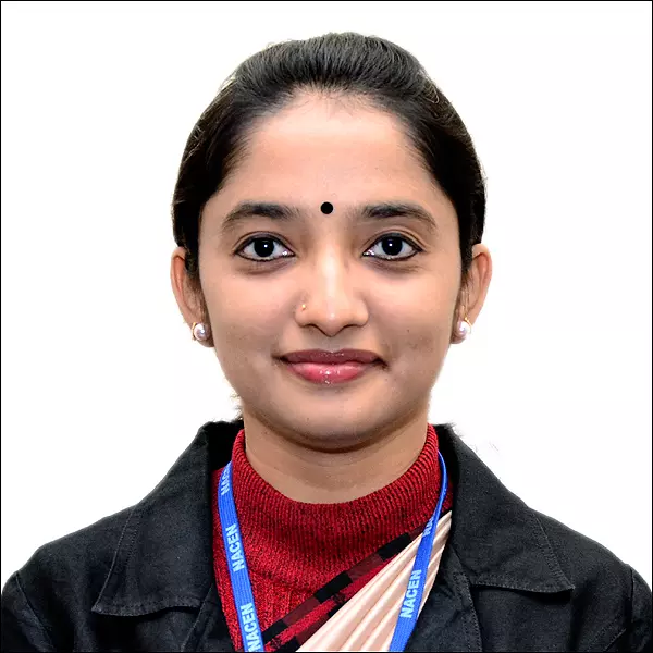 വോട്ട് ചെയ്യാന്‍ കോട്ടയം അസി. കളക്ടറുടെ പാട്ട്