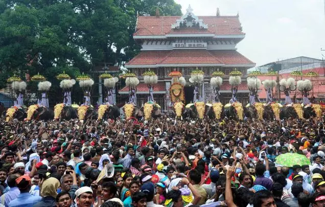 തൃശൂര്‍ പൂരം മുടങ്ങരുതെന്ന് തൃശൂര്‍ അതിരൂപത