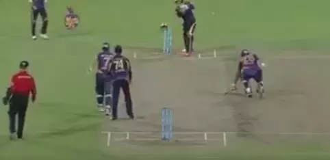 ഓടി നിന്റെ വിക്കറ്റ് ത്യജിക്കു , പത്താനോട് ധോണി ചെയ്തത്