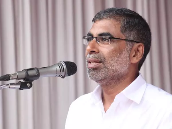 ജിഷ കൊലപാതകക്കേസ്: ആരോപണങ്ങള്ക്ക് പിന്നില് കളളക്കളിയെന്ന് സാജുപോള് എംഎല്എ ജിഷ കൊലപാതകക്കേസ്: ആരോപണങ്ങള്ക്ക് പിന്നില് കളളക്കളിയെന്ന് സാജുപോള് എംഎല്എ