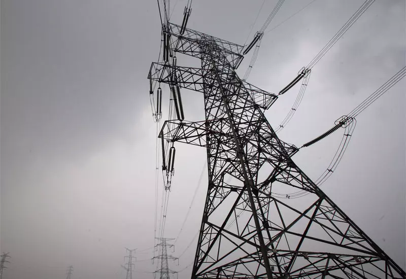 വൈദ്യുതി വിതരണം മെച്ചപ്പെടുത്താന് ഷാര്ജയില് നടപടി വൈദ്യുതി വിതരണം മെച്ചപ്പെടുത്താന് ഷാര്ജയില് നടപടി