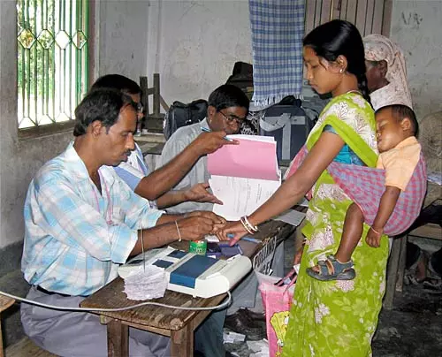 അടിസ്ഥാന സൌകര്യങ്ങള് പോലുമില്ലാതെ സൌത്ത് ട്വന്റിഫോര് പര്ഗാന അടിസ്ഥാന സൌകര്യങ്ങള് പോലുമില്ലാതെ സൌത്ത് ട്വന്റിഫോര് പര്ഗാന